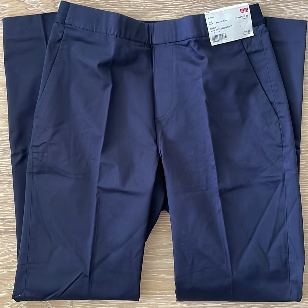New Uniqlo Women’s Satin Ankle Length Pants - XS Navy